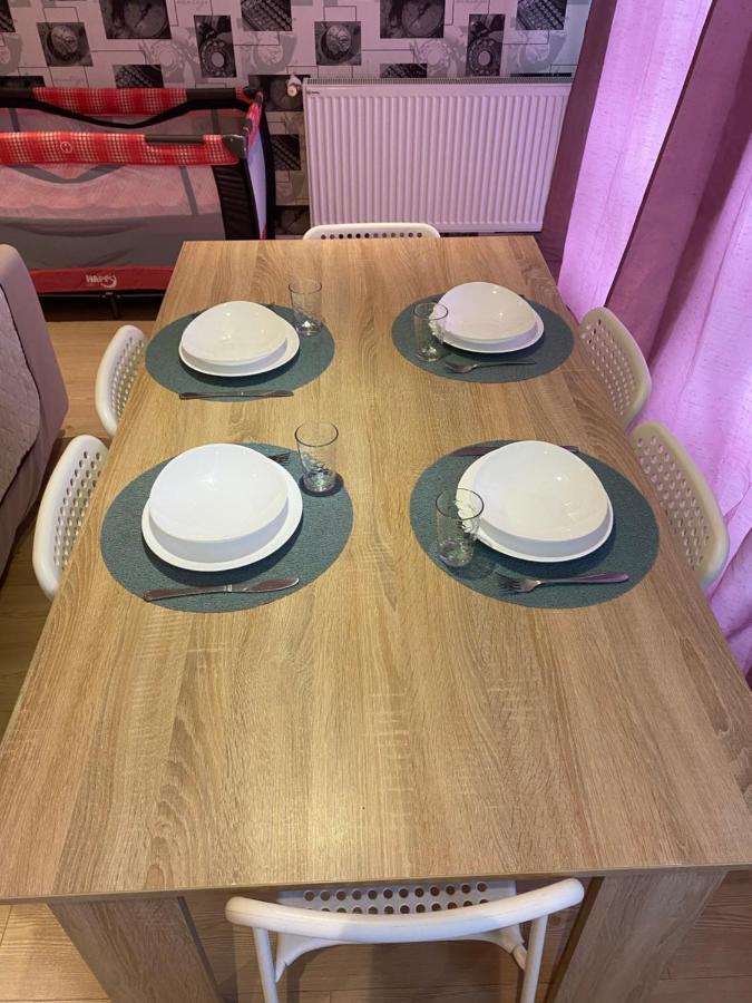 Apartmán Igi Red Flat With Free Private Parking Kluž Exteriér fotografie