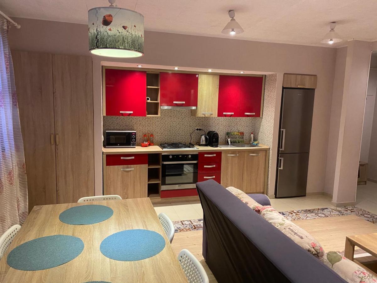 Apartmán Igi Red Flat With Free Private Parking Kluž Exteriér fotografie