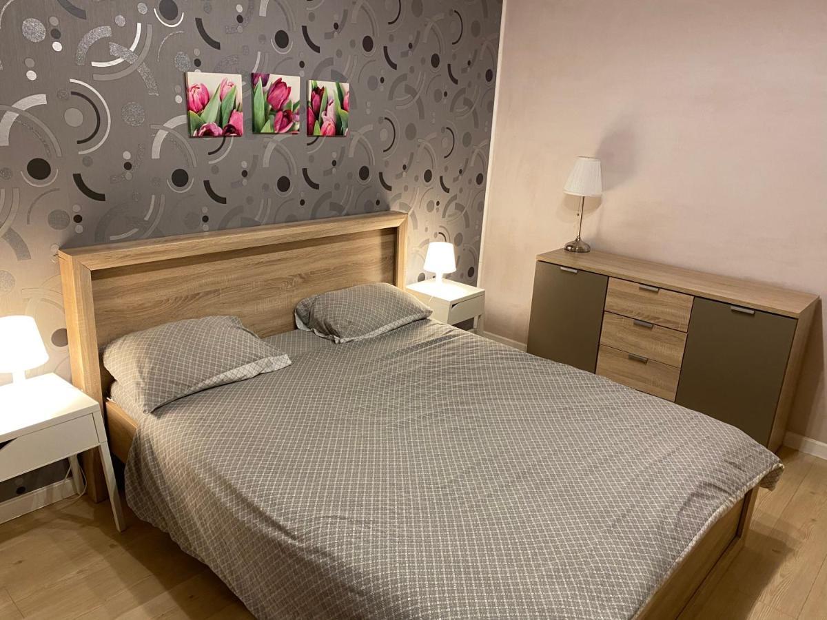 Apartmán Igi Red Flat With Free Private Parking Kluž Exteriér fotografie